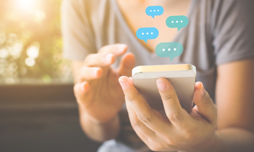 Live Chat là gì? Cách tích hợp Live Chat AI cho website đơn giản nhất 2 Live Chat là gì? Cách tích hợp Live Chat AI cho website